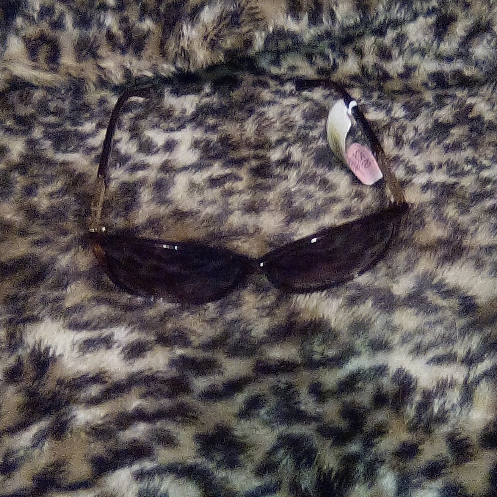 Jessica Simpson sunglasses